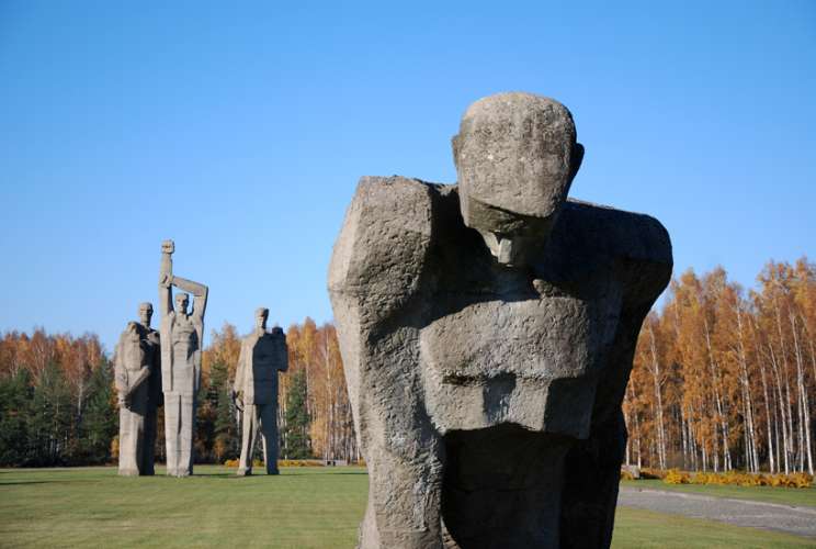 Salaspils Memori lais Ansamblis Skol nu Ekskursijas Un imenes Atp ta salaspils-memori-lais-ansamblis-skol-nu-ekskursijas-un-imenes-atp-ta