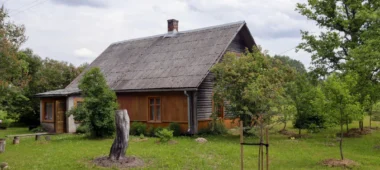 Broņislavas Martuževas dzejas klēts