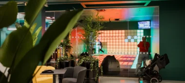 GUNSnLASERS karaoke istabas