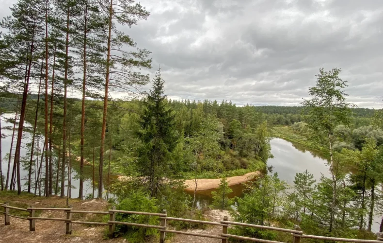 skolēnu ekskursija Gaujas Nacionālajā parkā