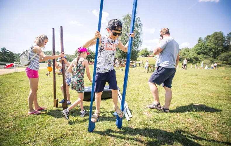 mini-zoo-ekskursija-zirgi-izjades-008