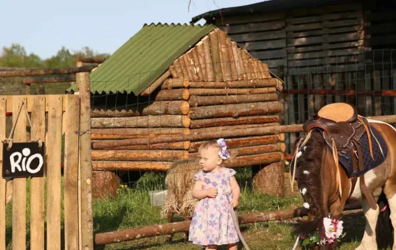 mini-zoo-ekskursija-zirgi-izjades-014