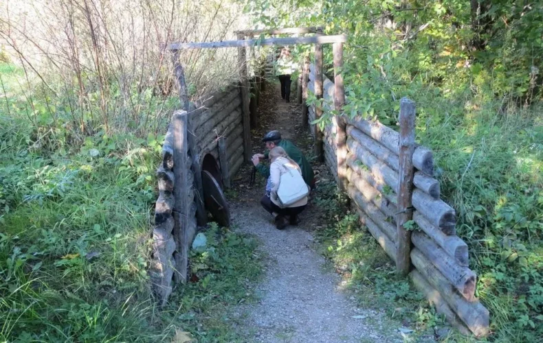 sakas-muizas-parks-un-iezu-ekspozicija-1-001