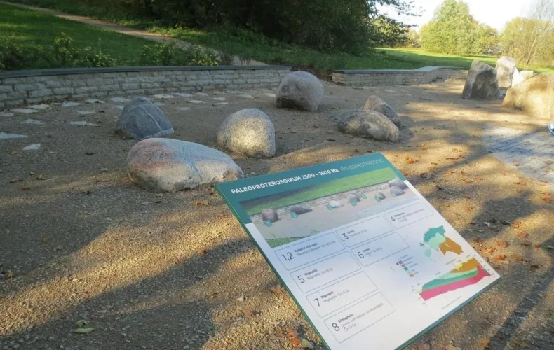 sakas-muizas-parks-un-iezu-ekspozicija-1-003