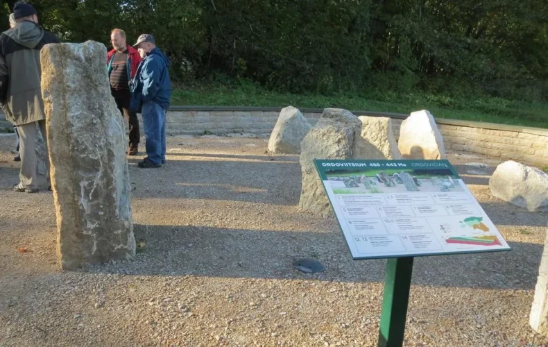 sakas-muizas-parks-un-iezu-ekspozicija-1-004