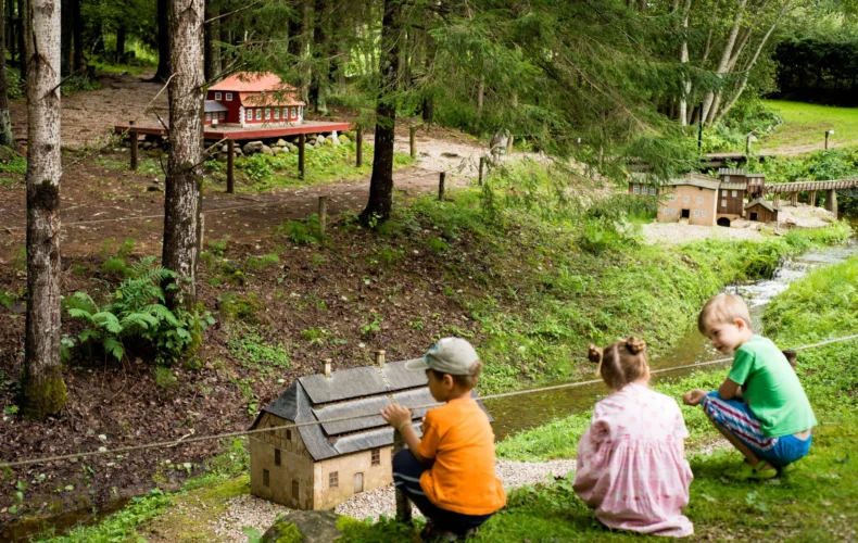 vienkocu-parks-kokamatniecibas-muzejs-004-2